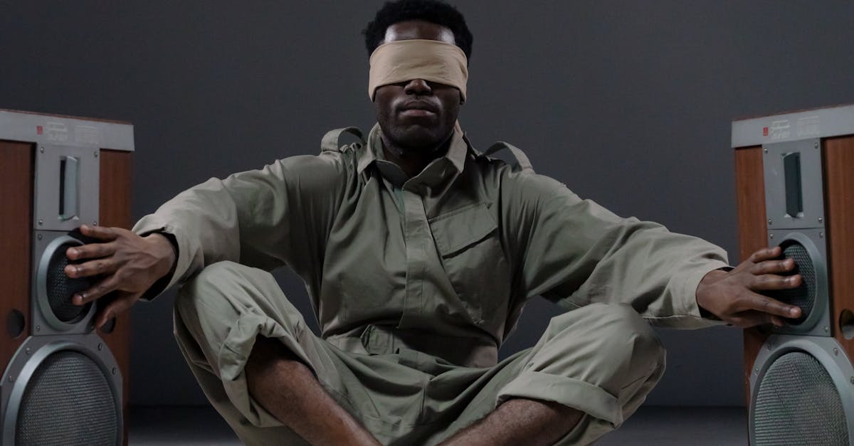 What Are the Benefits of Receiver-in-Canal (RIC) Hearing Aids